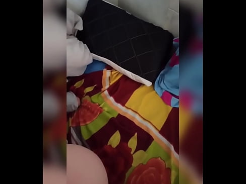 ❤️ Mia kunĉambro restas hejme sola ĉar ŝia edzo ferias kaj mi profitas por fiki ŝin kaj plenigi ŝian pugon per lakto. ️ Fika video ĉe ni ﹏